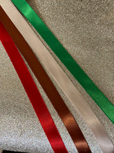 Load image into Gallery viewer, Glass feather bauble