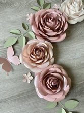Load image into Gallery viewer, Mini Pearl Rose Set
