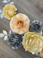 Load image into Gallery viewer, Mini Rose and Peony Pearl Set