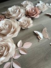 Load image into Gallery viewer, Large Pearl Rose Set
