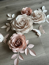 Load image into Gallery viewer, Small Pearl Rose Set
