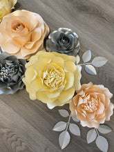 Load image into Gallery viewer, Mini Rose and Peony Pearl Set
